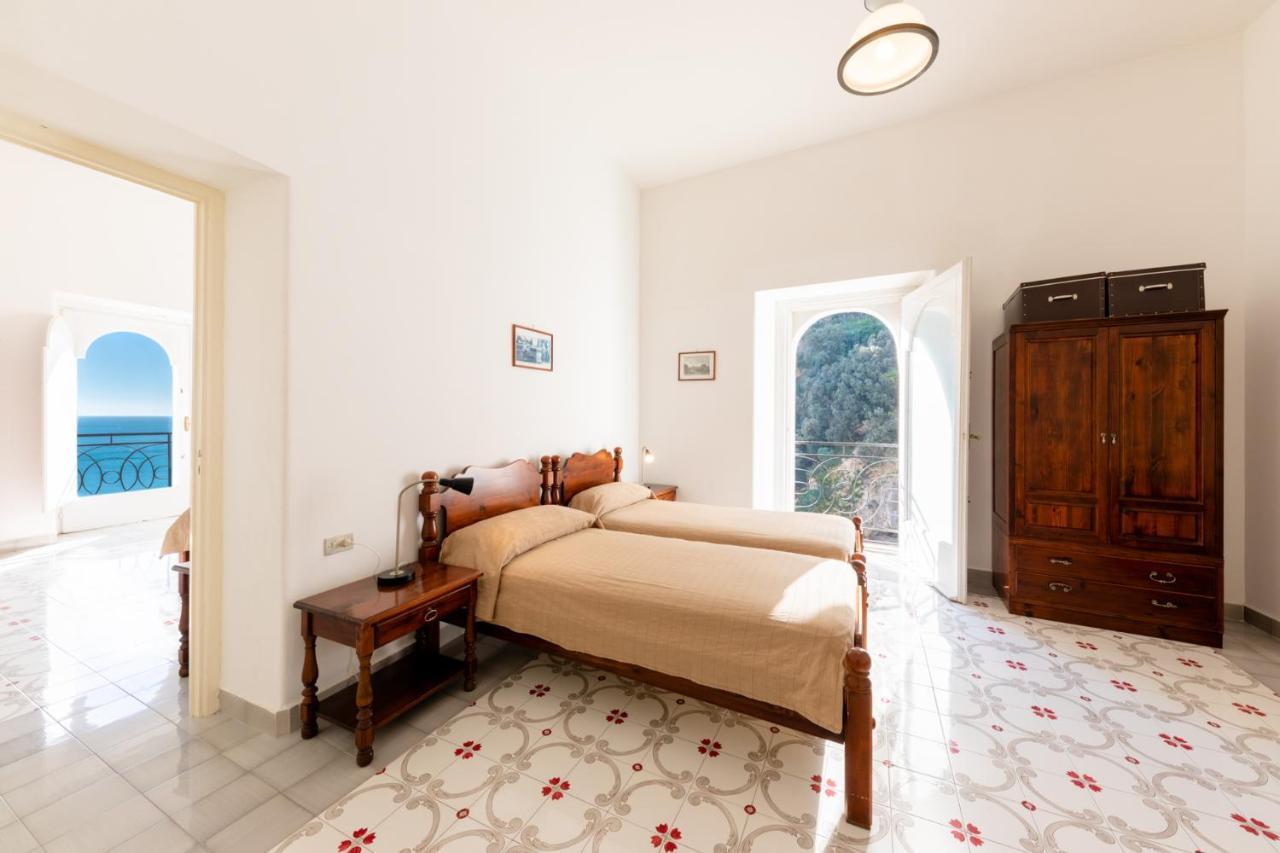 Residence Villa Rosa ราเวลโล ภายนอก รูปภาพ