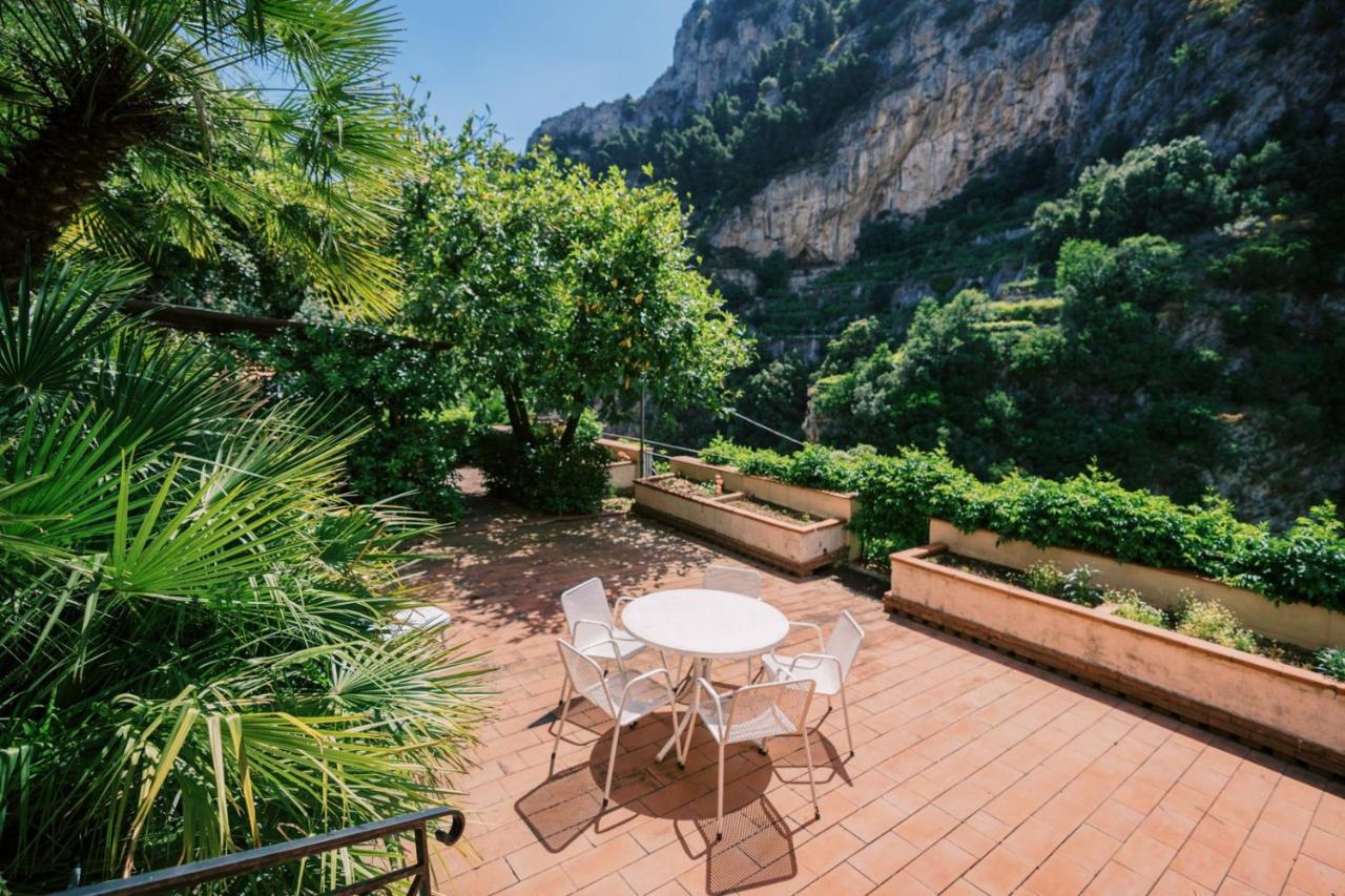 Residence Villa Rosa ราเวลโล ภายนอก รูปภาพ