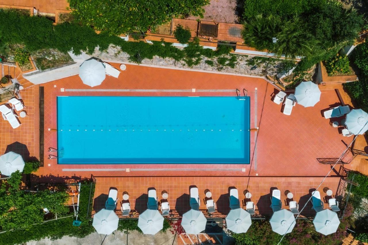 Residence Villa Rosa ราเวลโล ภายนอก รูปภาพ